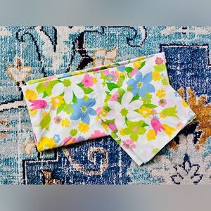 VTG 1960s Floral Print Set of 2 King Size Pillowcases